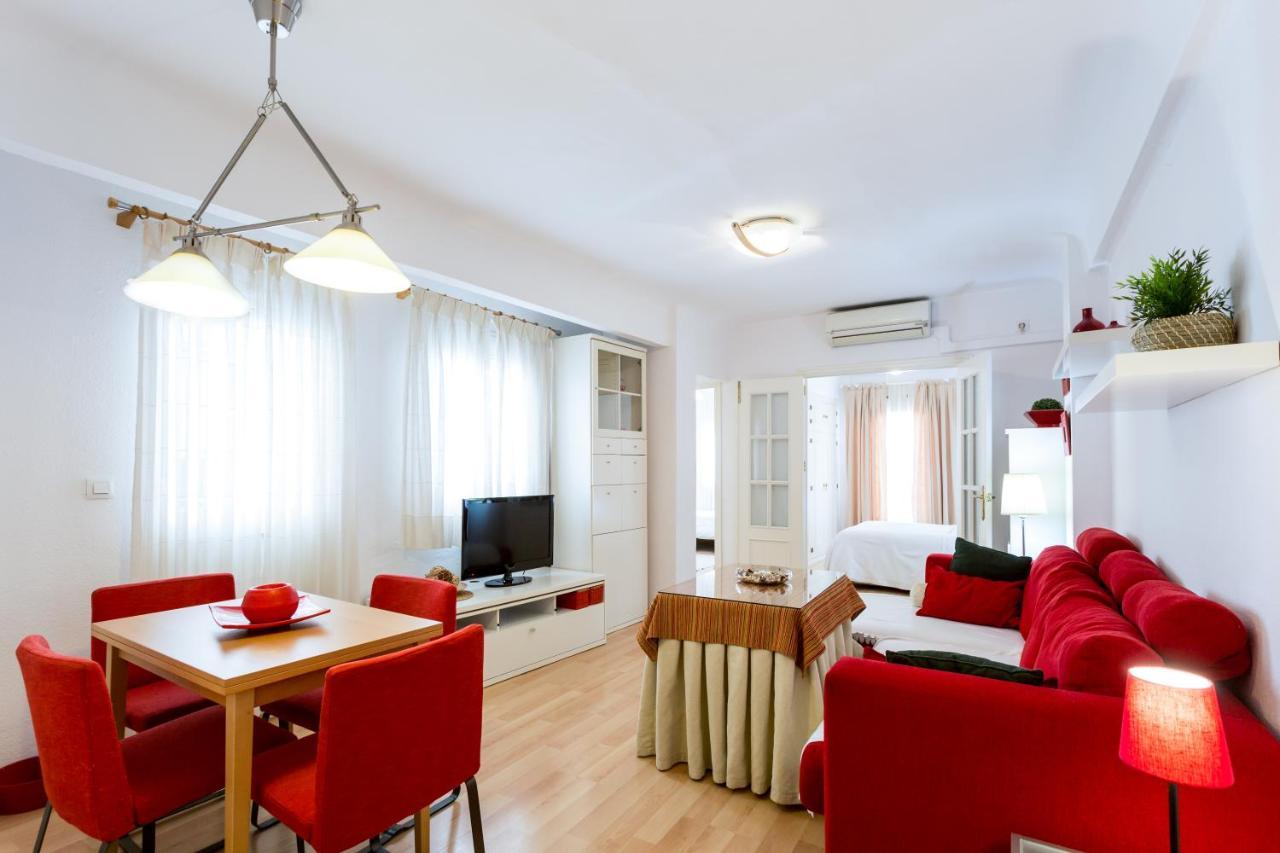 Cs Para Familias Junto A Plaza De San Marcos Seville Ngoại thất bức ảnh